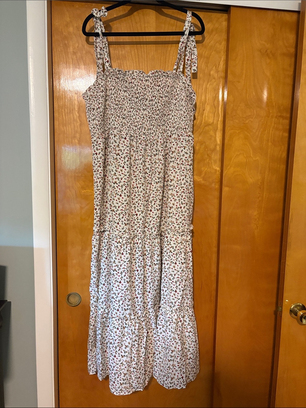 SHEIN White Floral Tie-Shoulder Smocked Maxi Dress